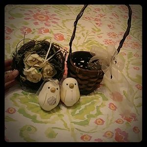 wedding caketopper . wedding ring holder